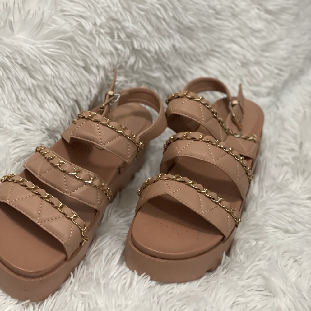 Sandles